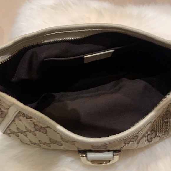 Authentic Gucci Abbey GG canvas pochette - Picture 13 of 16